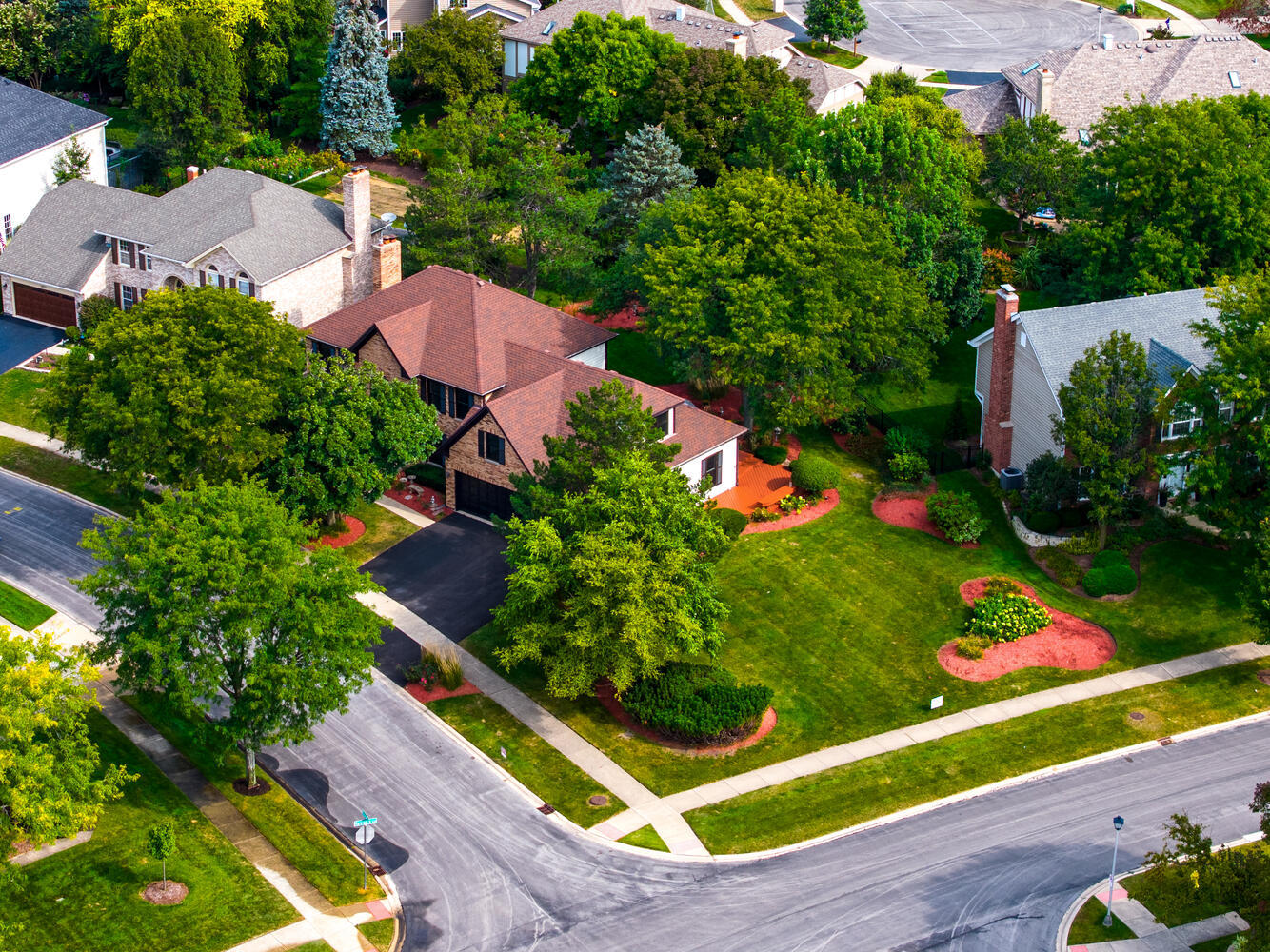 1813 Knapp Court, Wheaton, IL 60189
