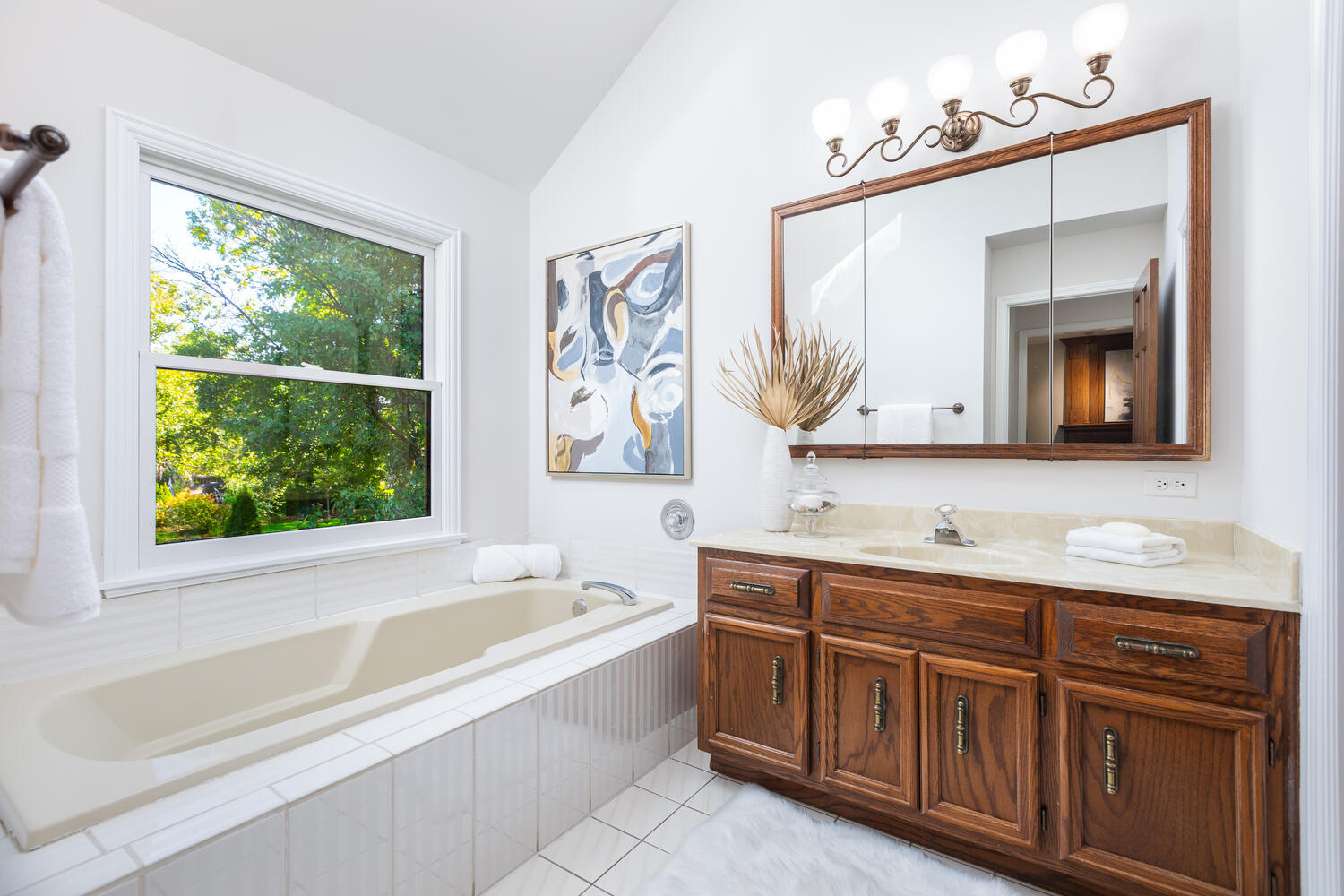 1813 Knapp Court, Wheaton, IL 60189