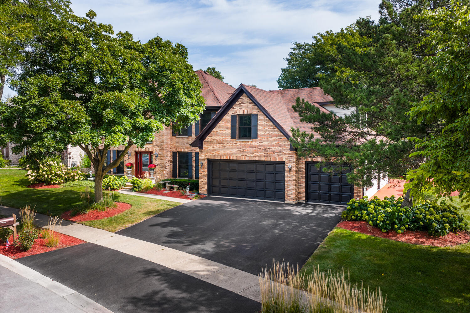 1813 Knapp Court, Wheaton, IL 60189
