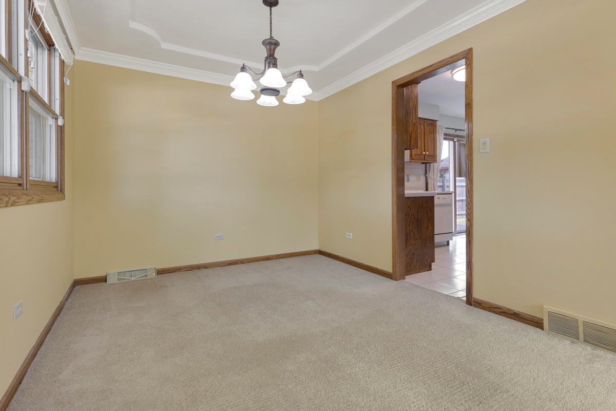 8456 170th Place, Tinley Park, IL 60487