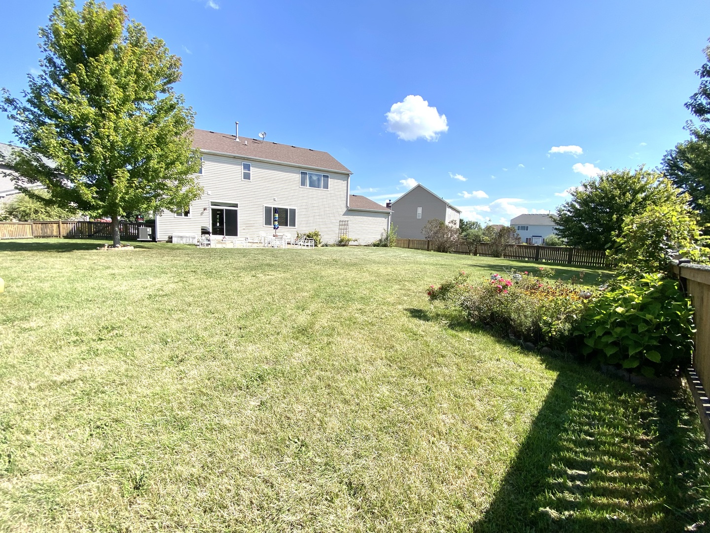 1056 Deertrail Court, Antioch, IL 60002