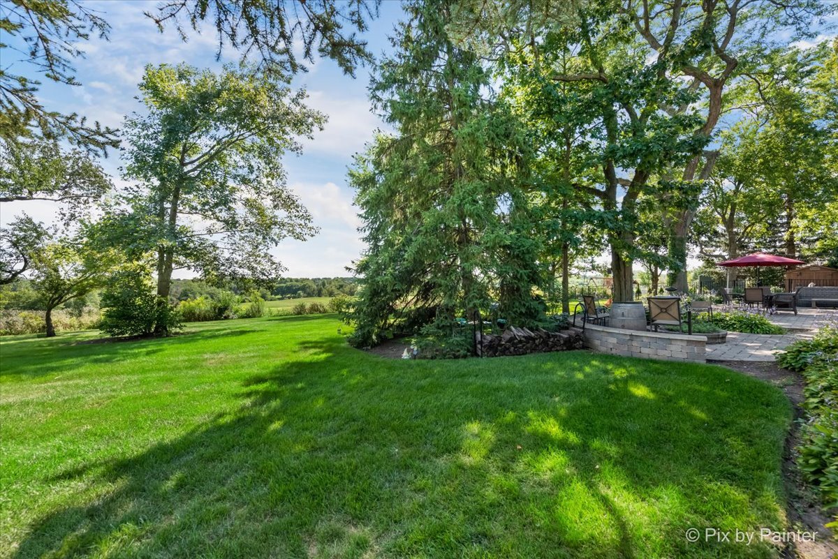 169 Crestview Court, Barrington, IL 60010