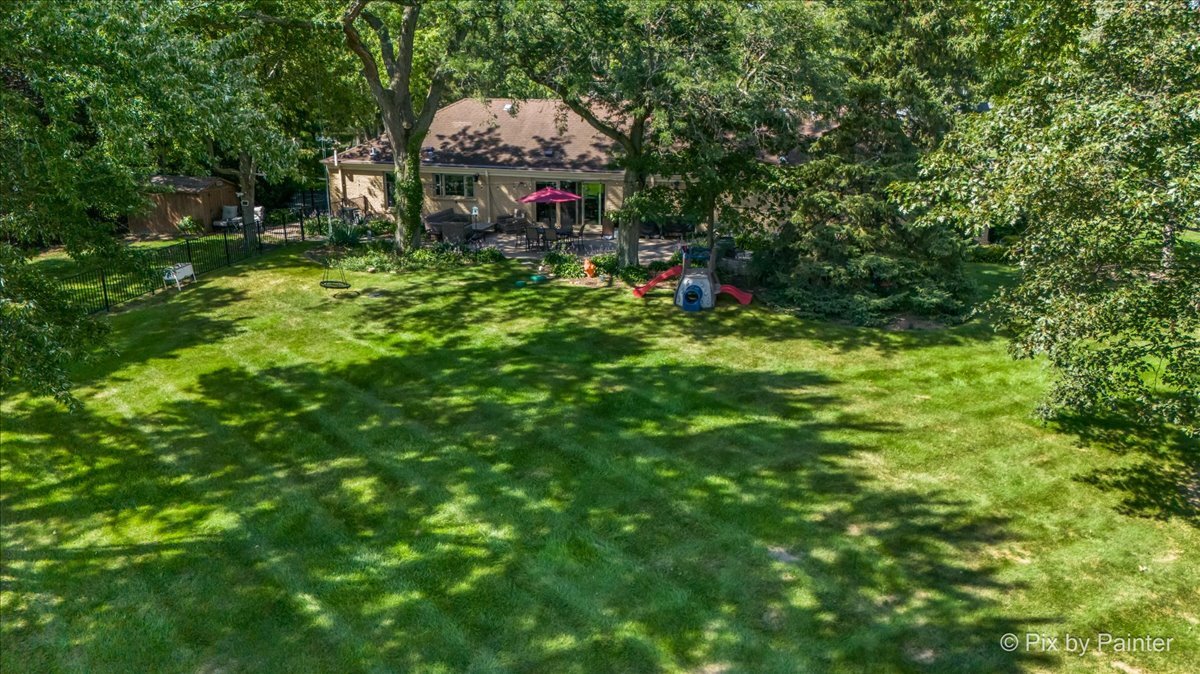 169 Crestview Court, Barrington, IL 60010