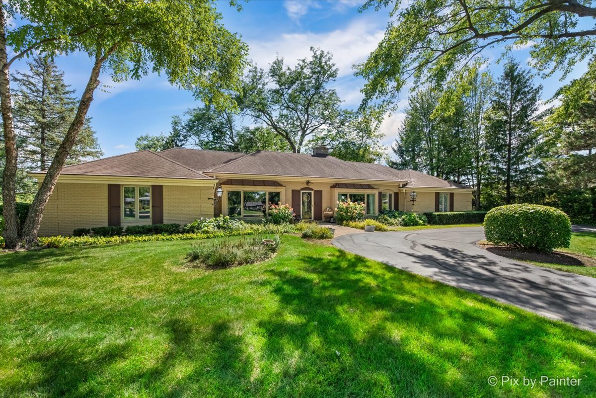 169 Crestview Court, Barrington, IL 60010