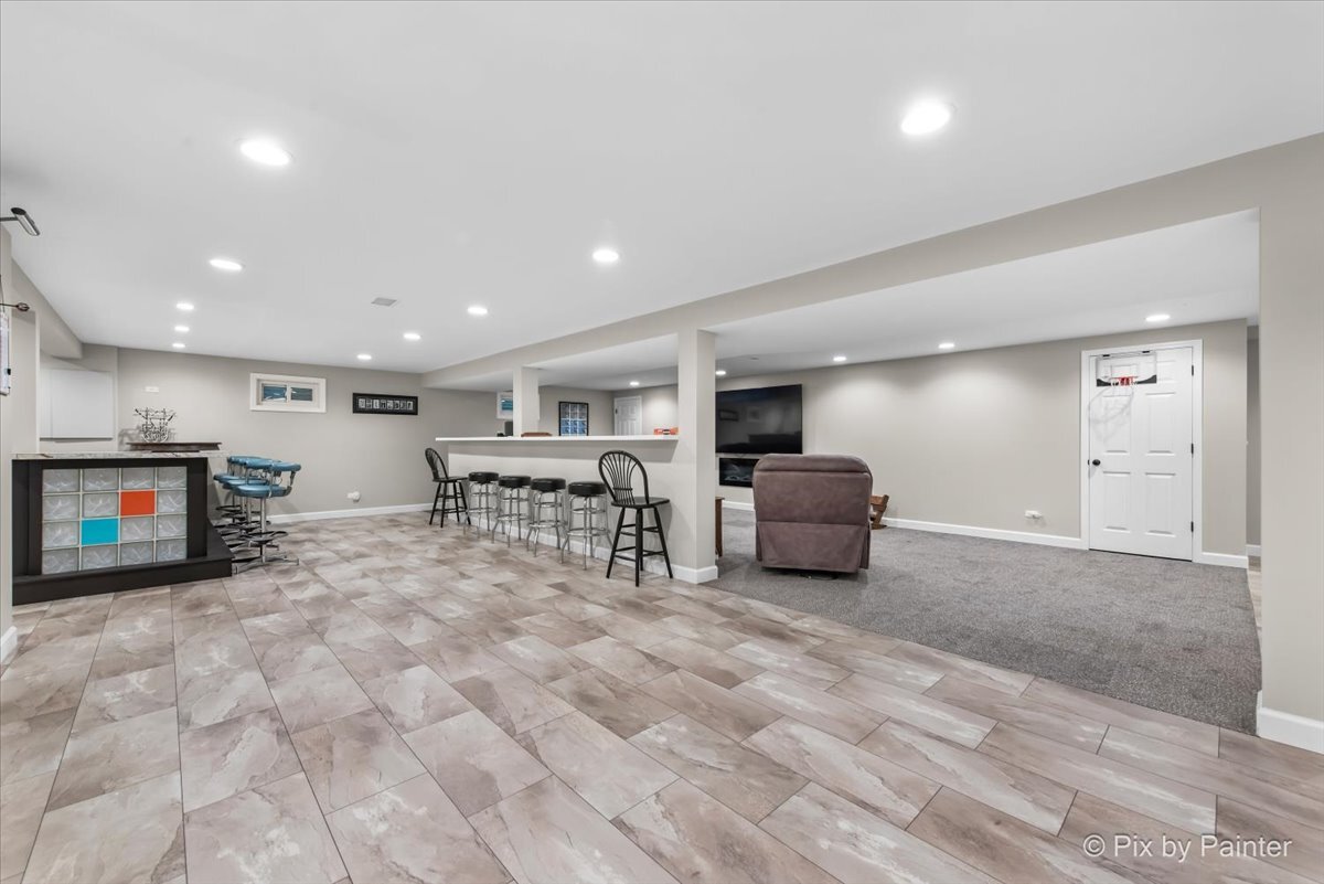 169 Crestview Court, Barrington, IL 60010