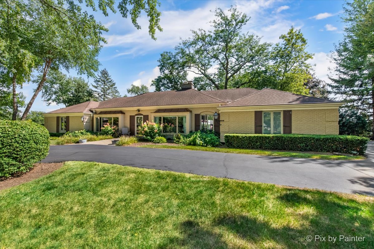 169 Crestview Court, Barrington, IL 60010