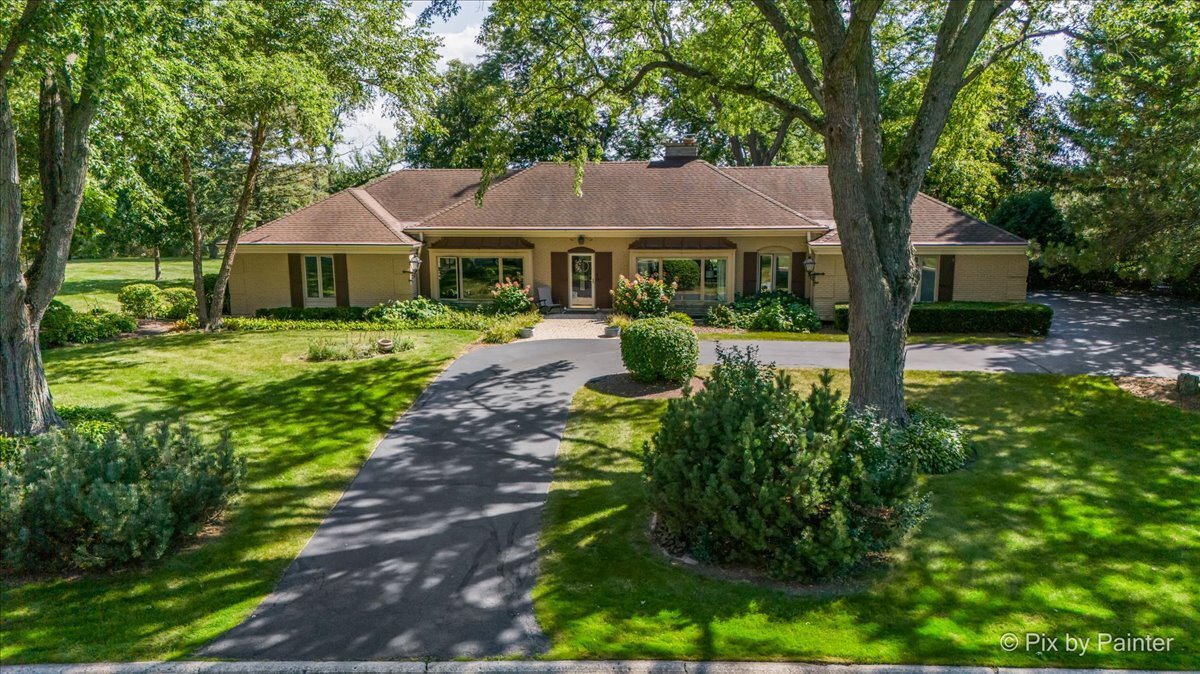 169 Crestview Court, Barrington, IL 60010