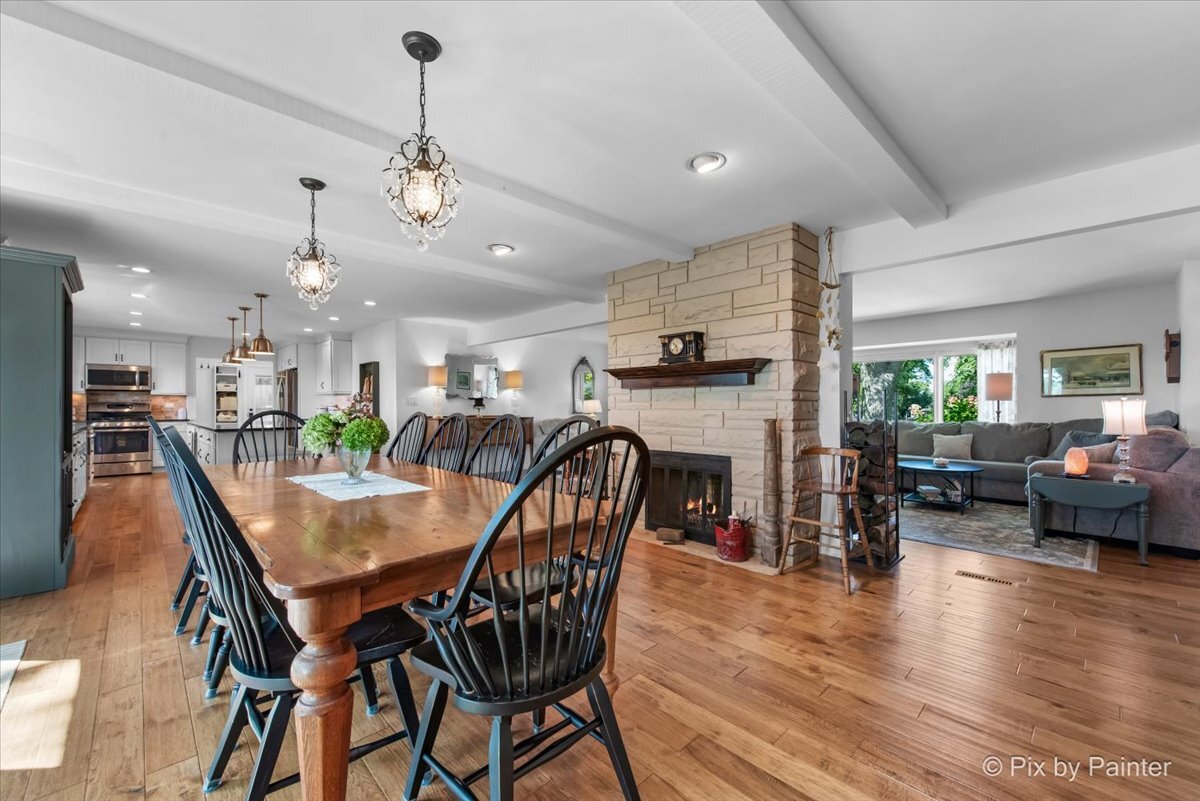 169 Crestview Court, Barrington, IL 60010