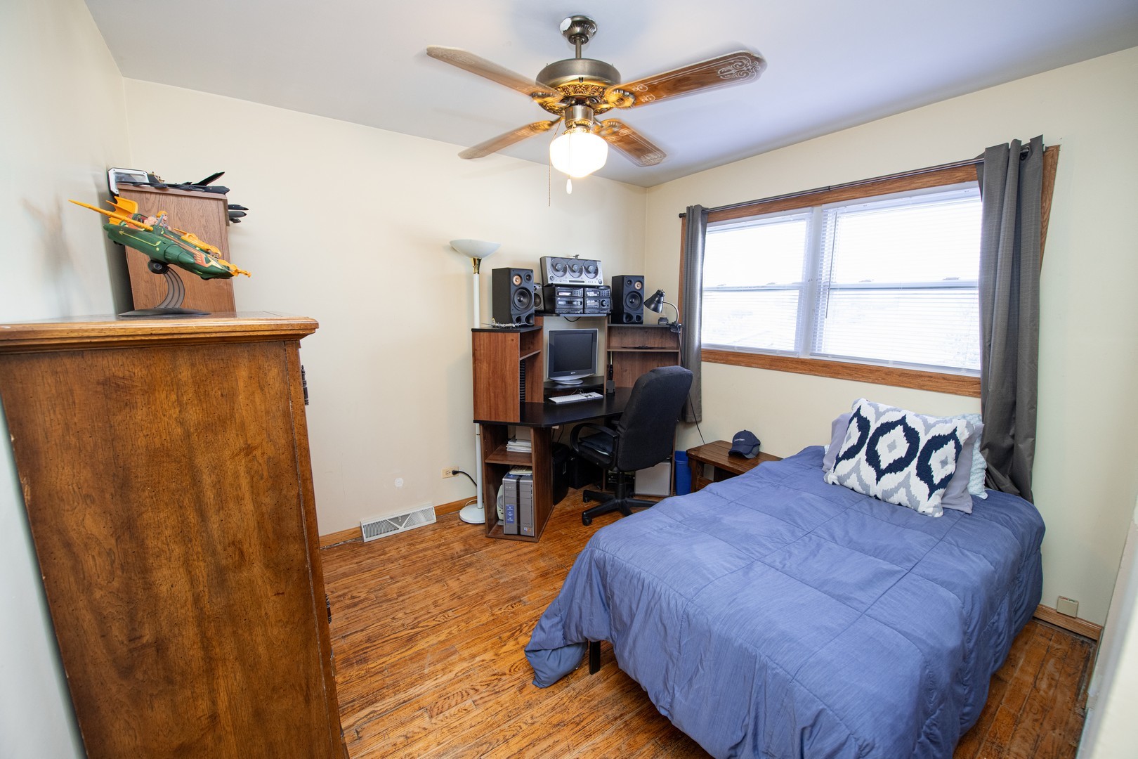 12507 S Tripp Avenue, Alsip, IL 60803