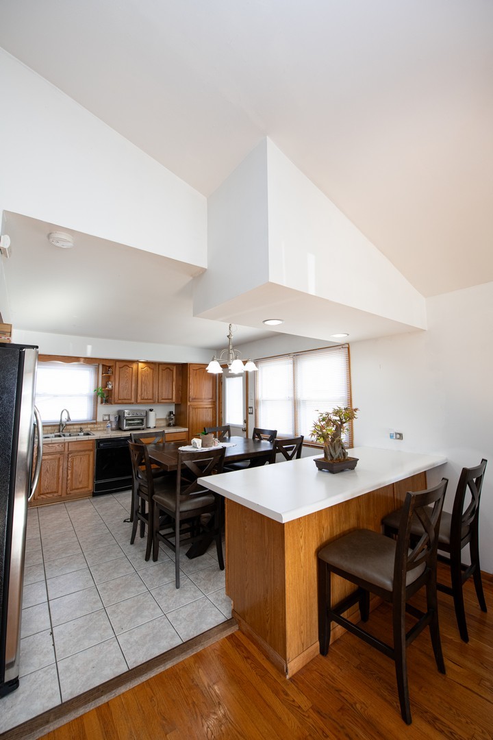 12507 S Tripp Avenue, Alsip, IL 60803