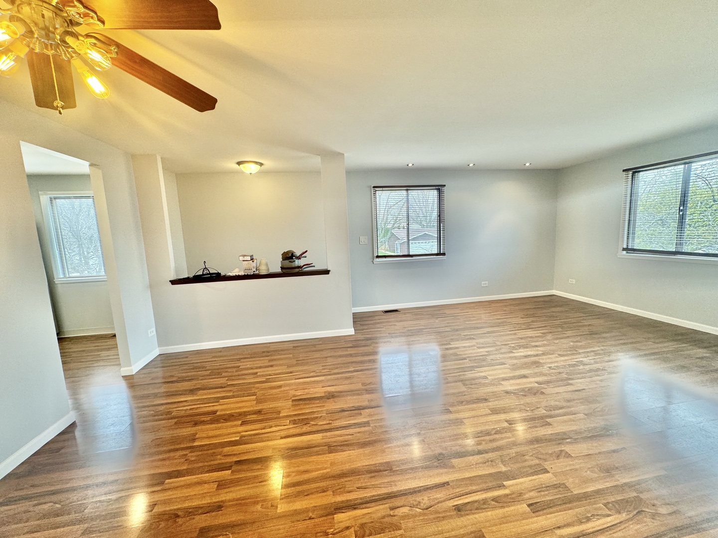 102 N Salem Drive #102, Schaumburg, IL 60194