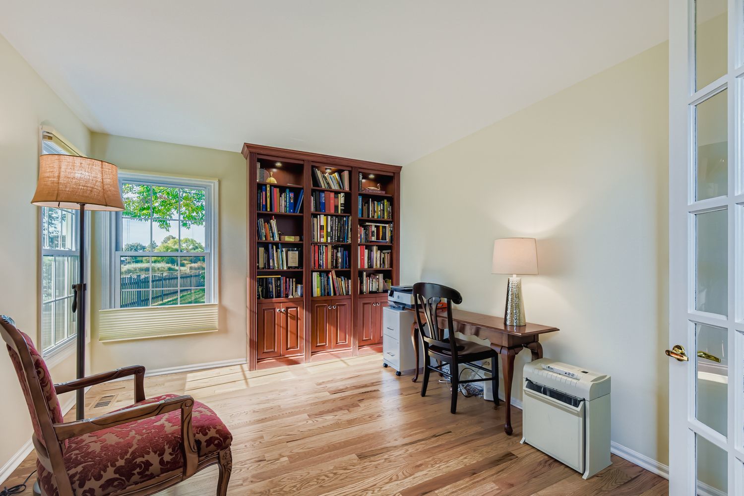 555 Coventry Lane, Buffalo Grove, IL 60089