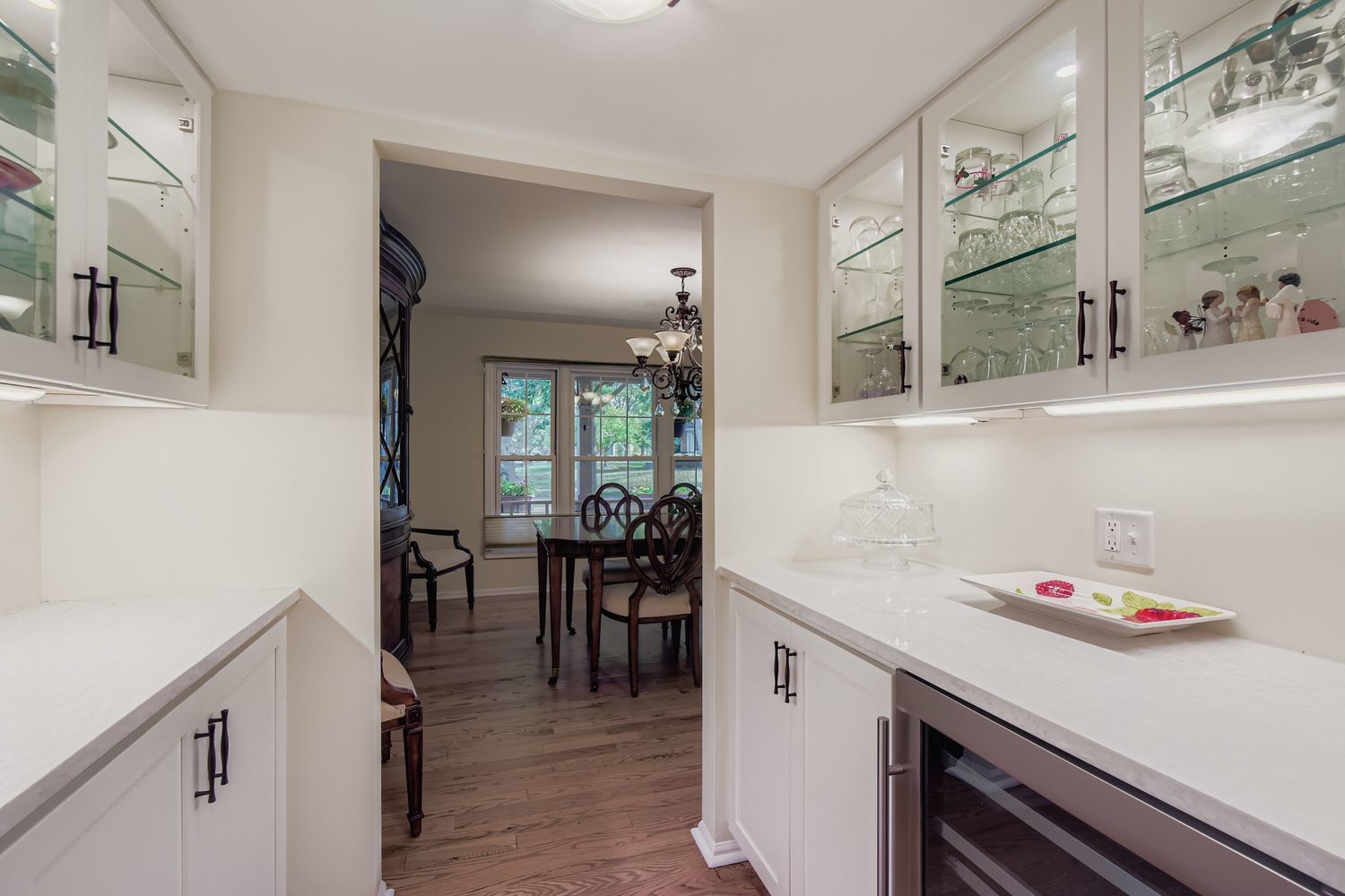 555 Coventry Lane, Buffalo Grove, IL 60089