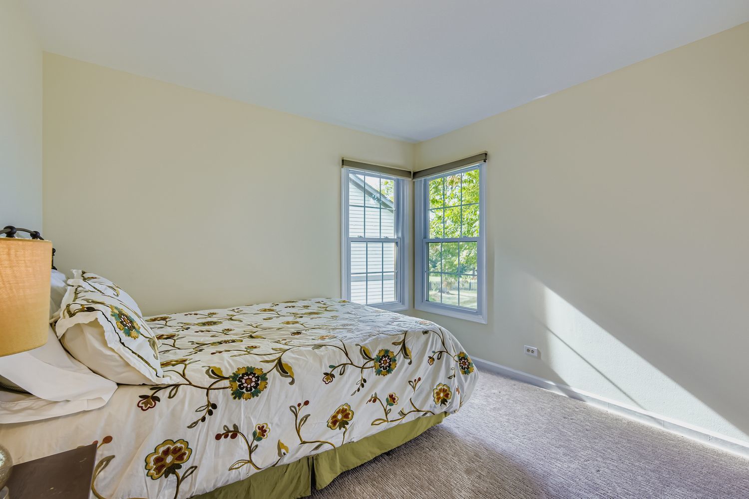 555 Coventry Lane, Buffalo Grove, IL 60089