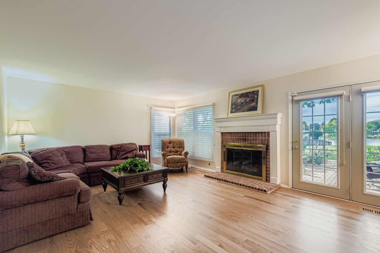 555 Coventry Lane, Buffalo Grove, IL 60089