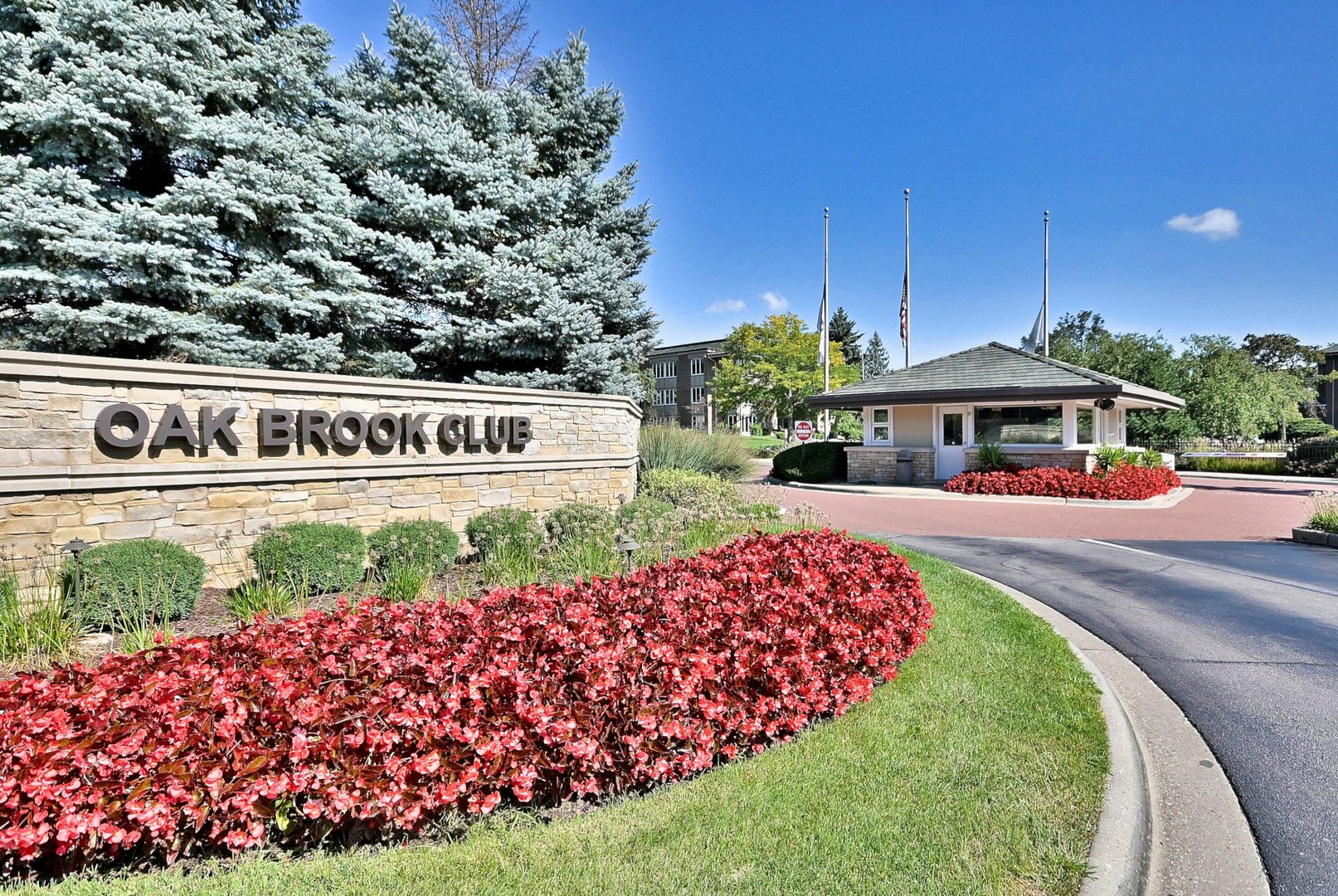1 Oak Brook Club Drive #A105, Oak Brook, IL 60523
