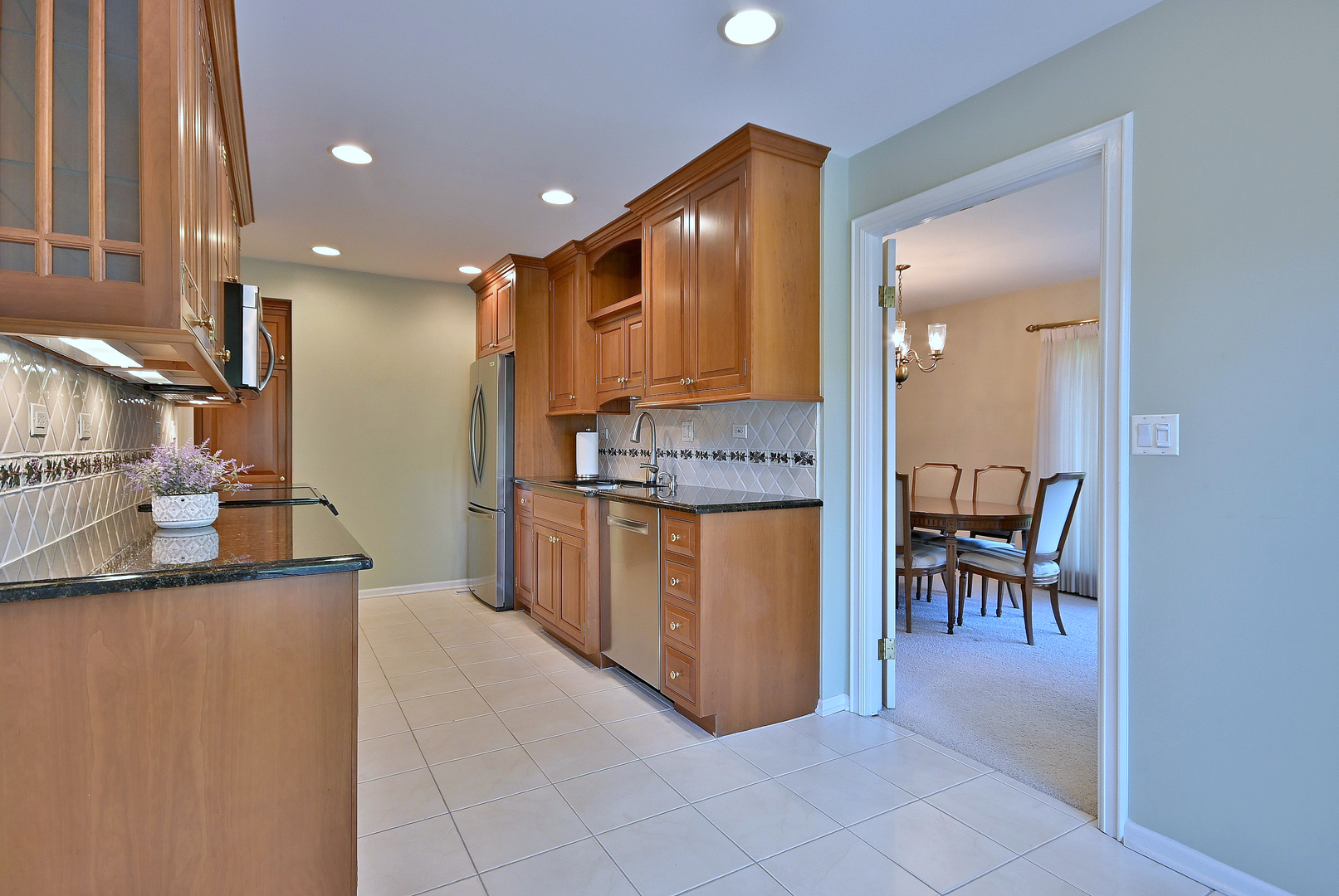 1 Oak Brook Club Drive #A105, Oak Brook, IL 60523