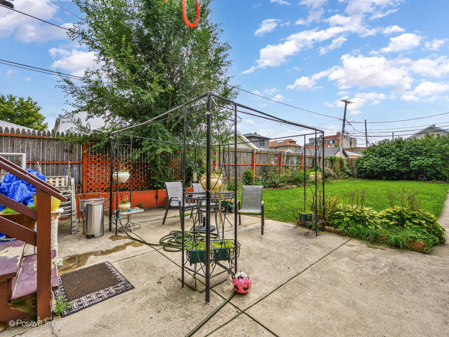 917 W 34th Place, Chicago, IL 60608