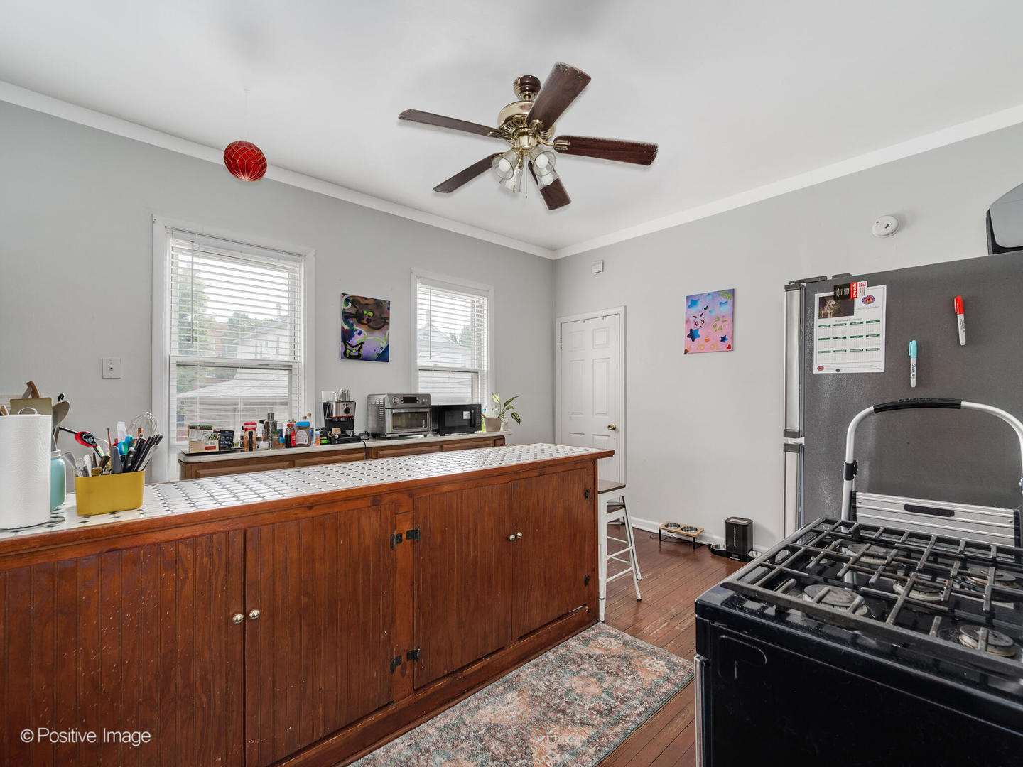 917 W 34th Place, Chicago, IL 60608