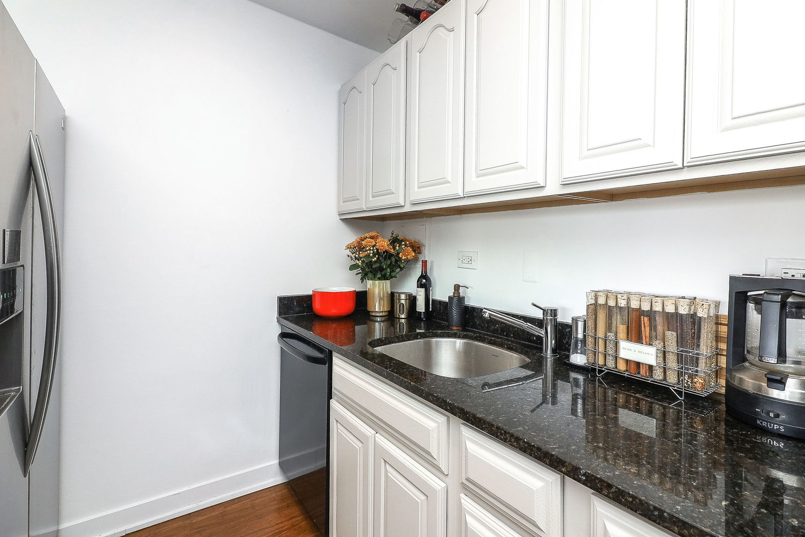 330 W DIVERSEY Avenue #1908, Chicago, IL 60657