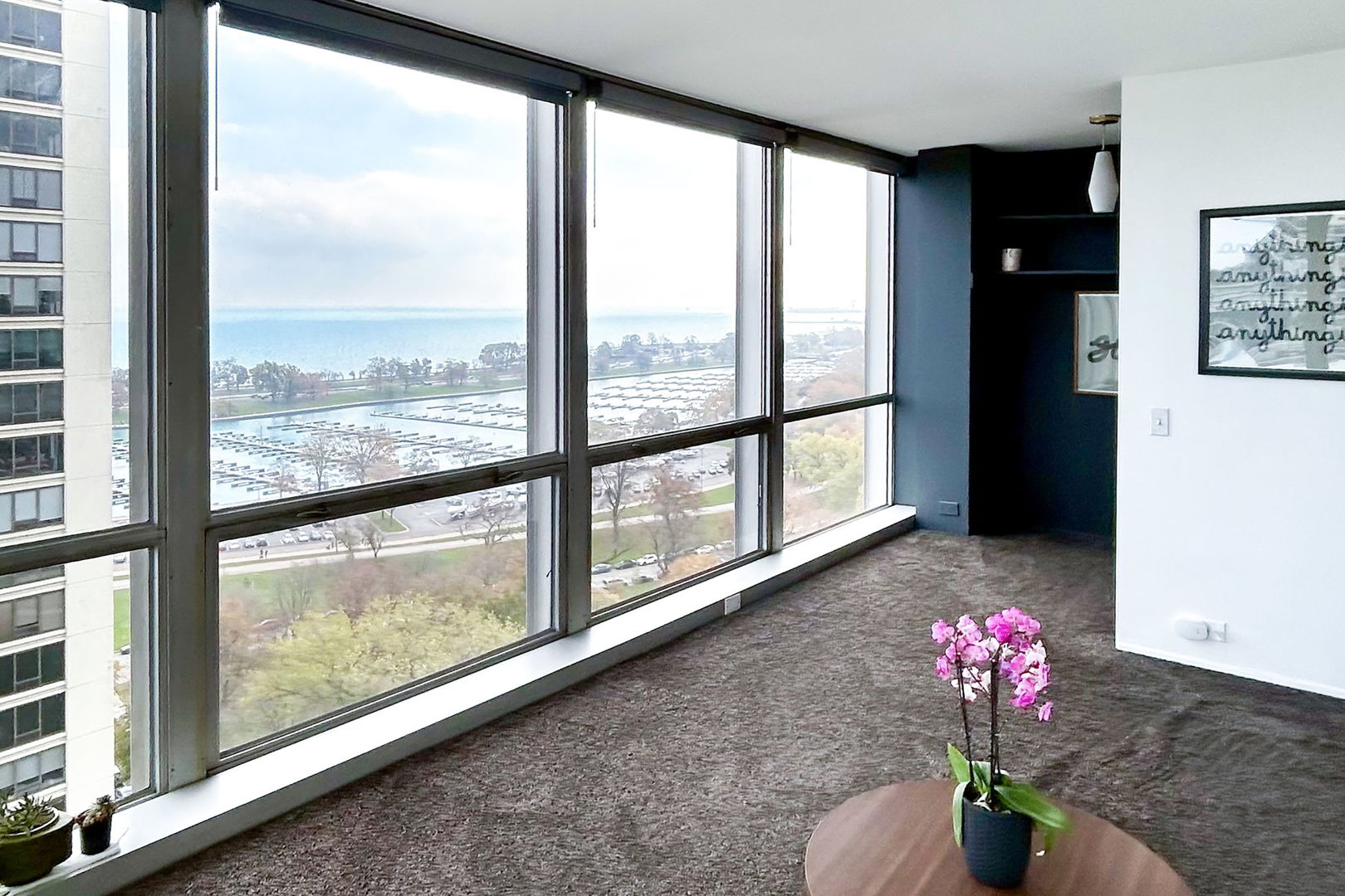 330 W DIVERSEY Avenue #1908, Chicago, IL 60657