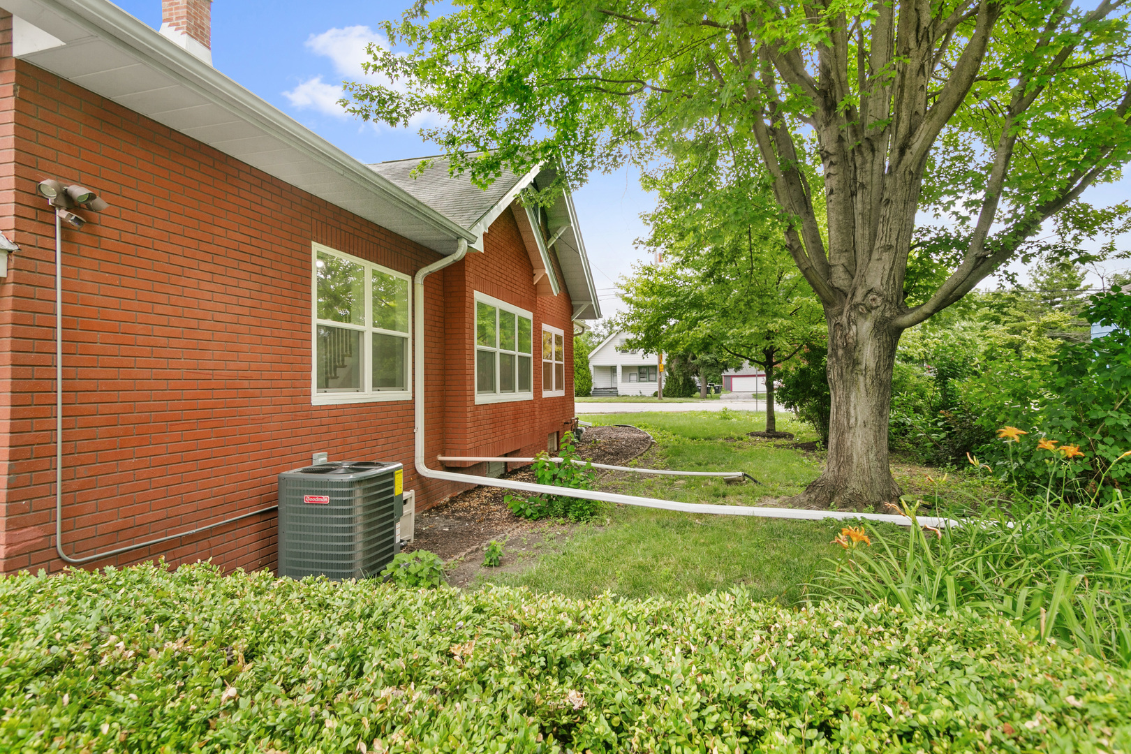 16816 S Park Avenue, South Holland, IL 60473