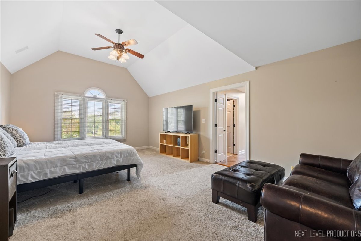2321 Courtland Court, Aurora, IL 60502