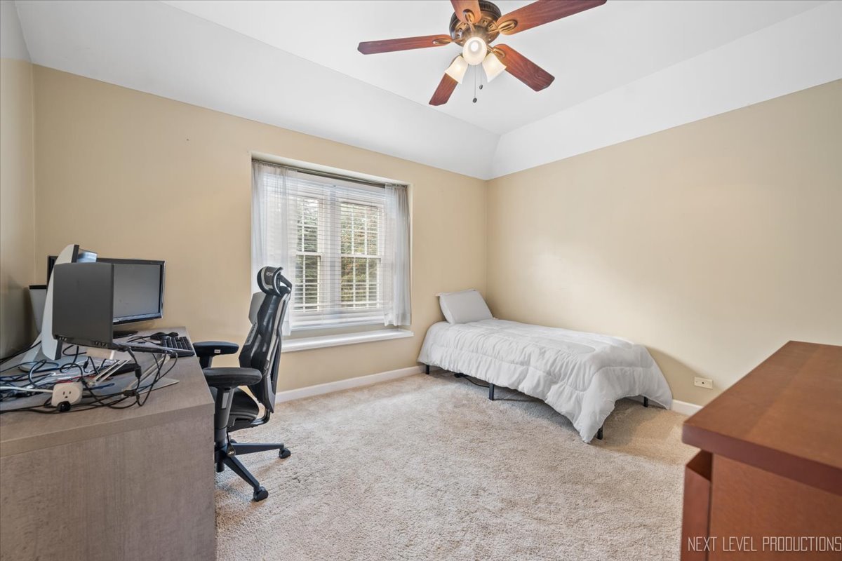 2321 Courtland Court, Aurora, IL 60502