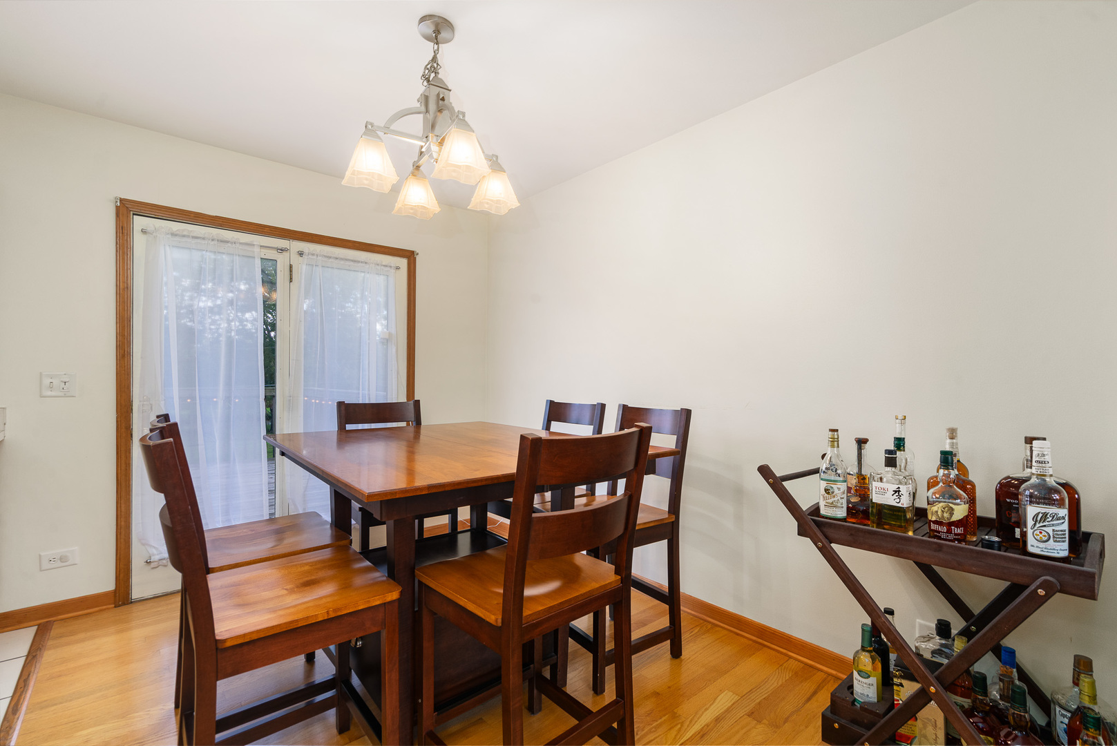 28W605 Barnes Avenue, West Chicago, IL 60185