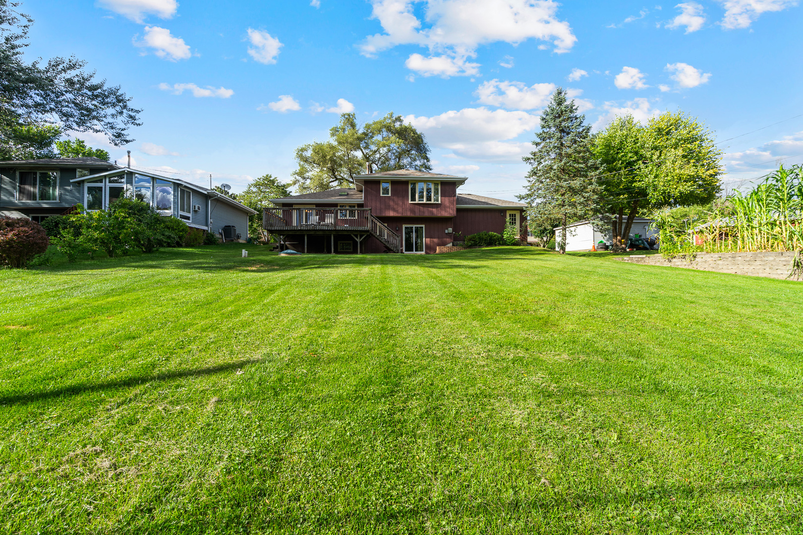28W605 Barnes Avenue, West Chicago, IL 60185