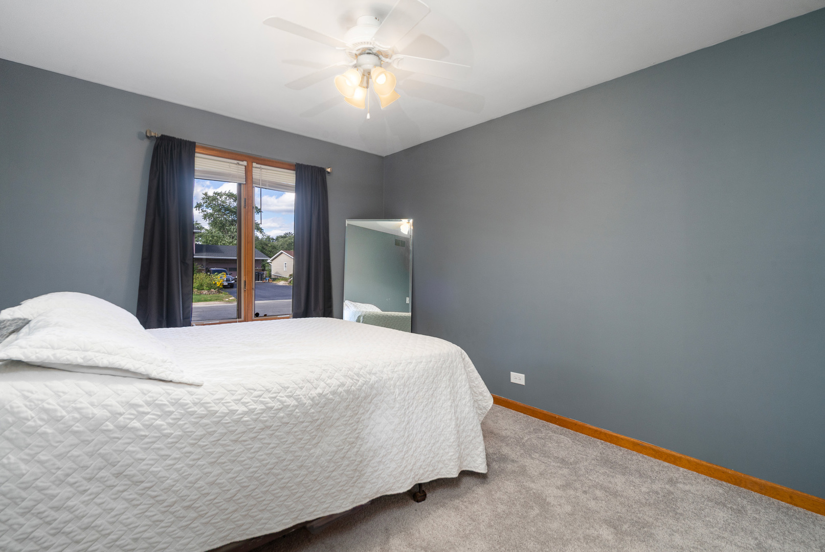 28W605 Barnes Avenue, West Chicago, IL 60185