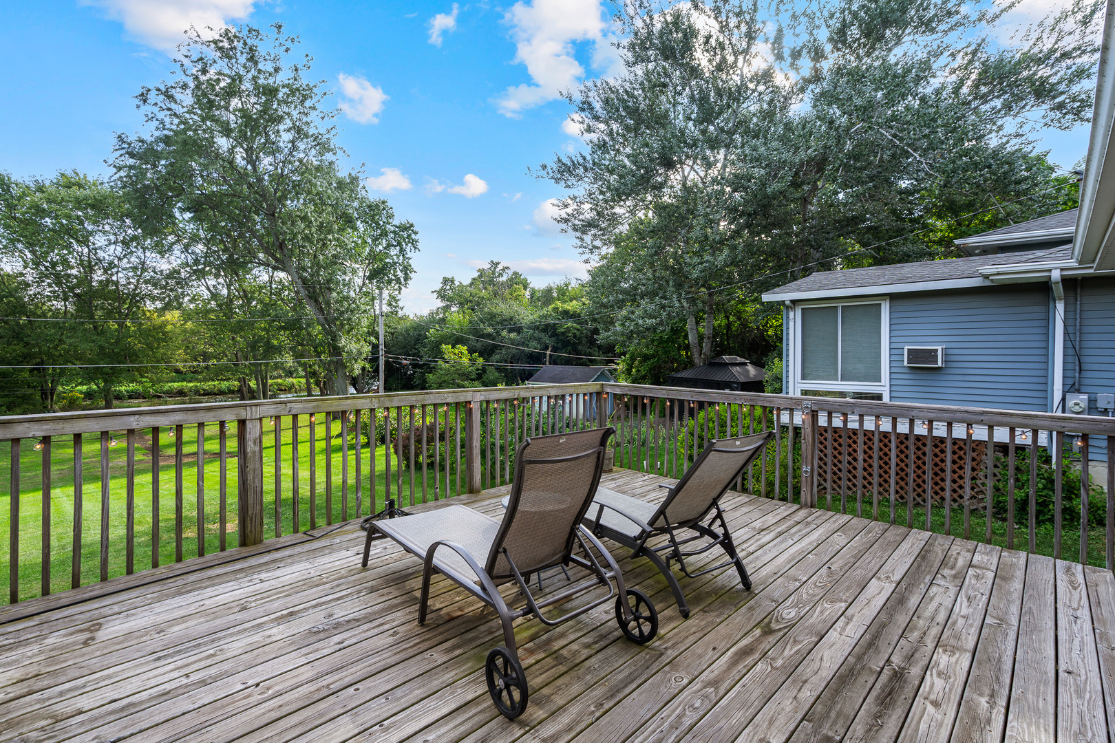 28W605 Barnes Avenue, West Chicago, IL 60185