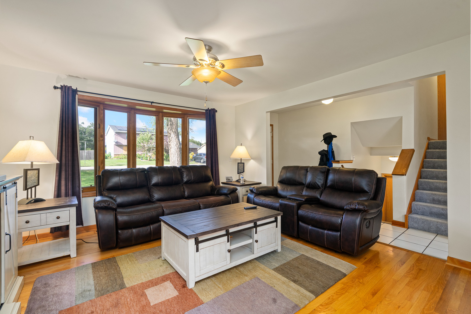 28W605 Barnes Avenue, West Chicago, IL 60185