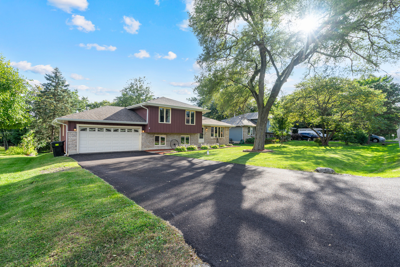 28W605 Barnes Avenue, West Chicago, IL 60185