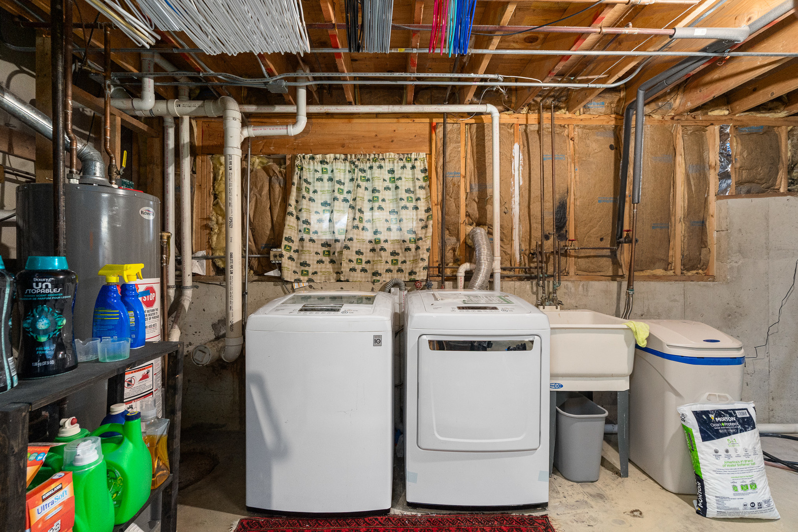 28W605 Barnes Avenue, West Chicago, IL 60185