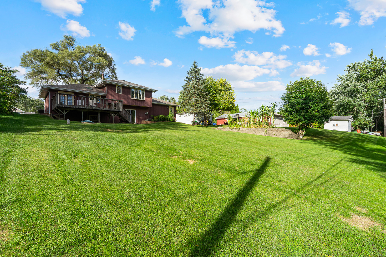 28W605 Barnes Avenue, West Chicago, IL 60185