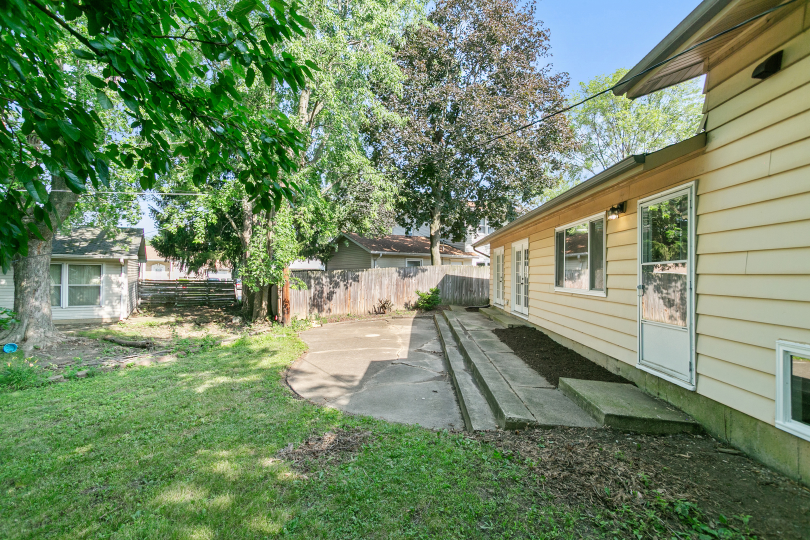17805 Dogwood Lane, Hazel Crest, IL 60429