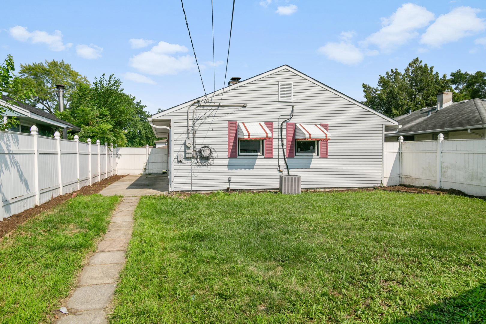 15332 Dante Avenue, Dolton, IL 60419