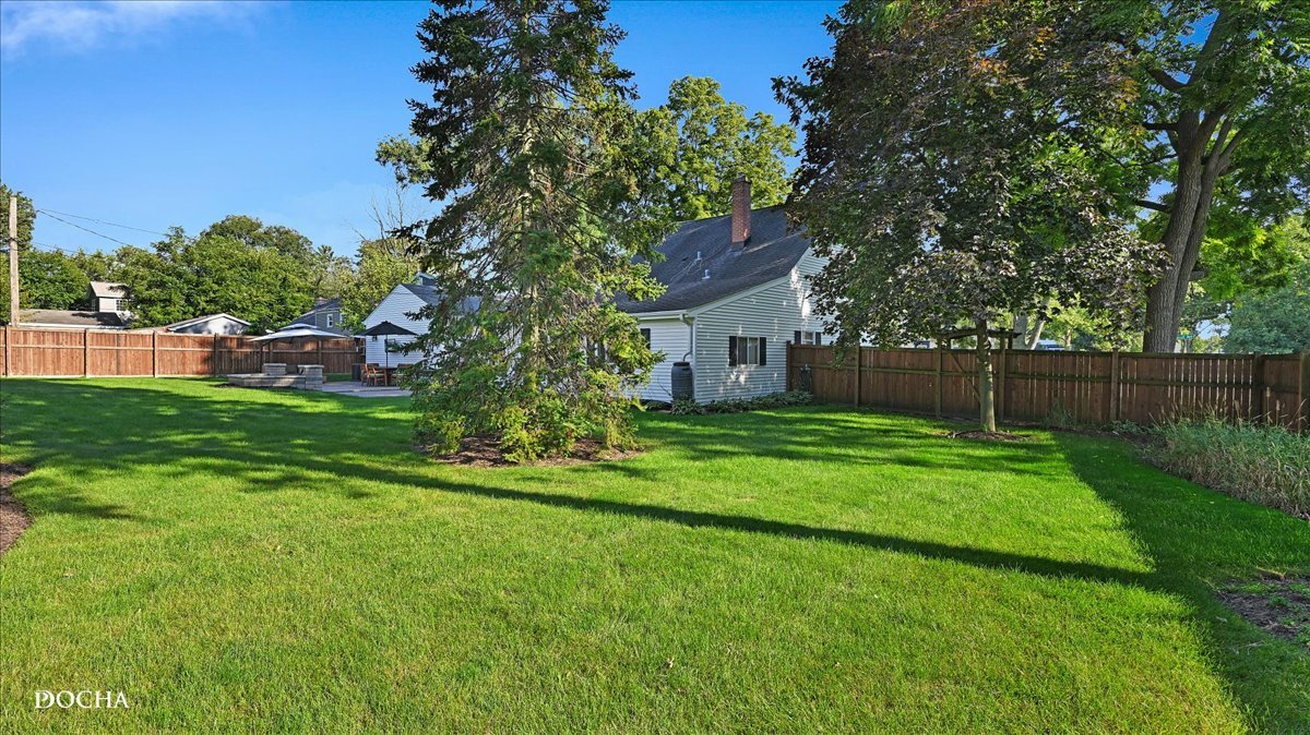 236 W SUNSET Avenue, Lombard, IL 60148