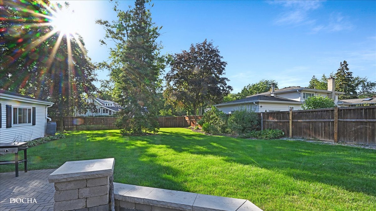 236 W SUNSET Avenue, Lombard, IL 60148