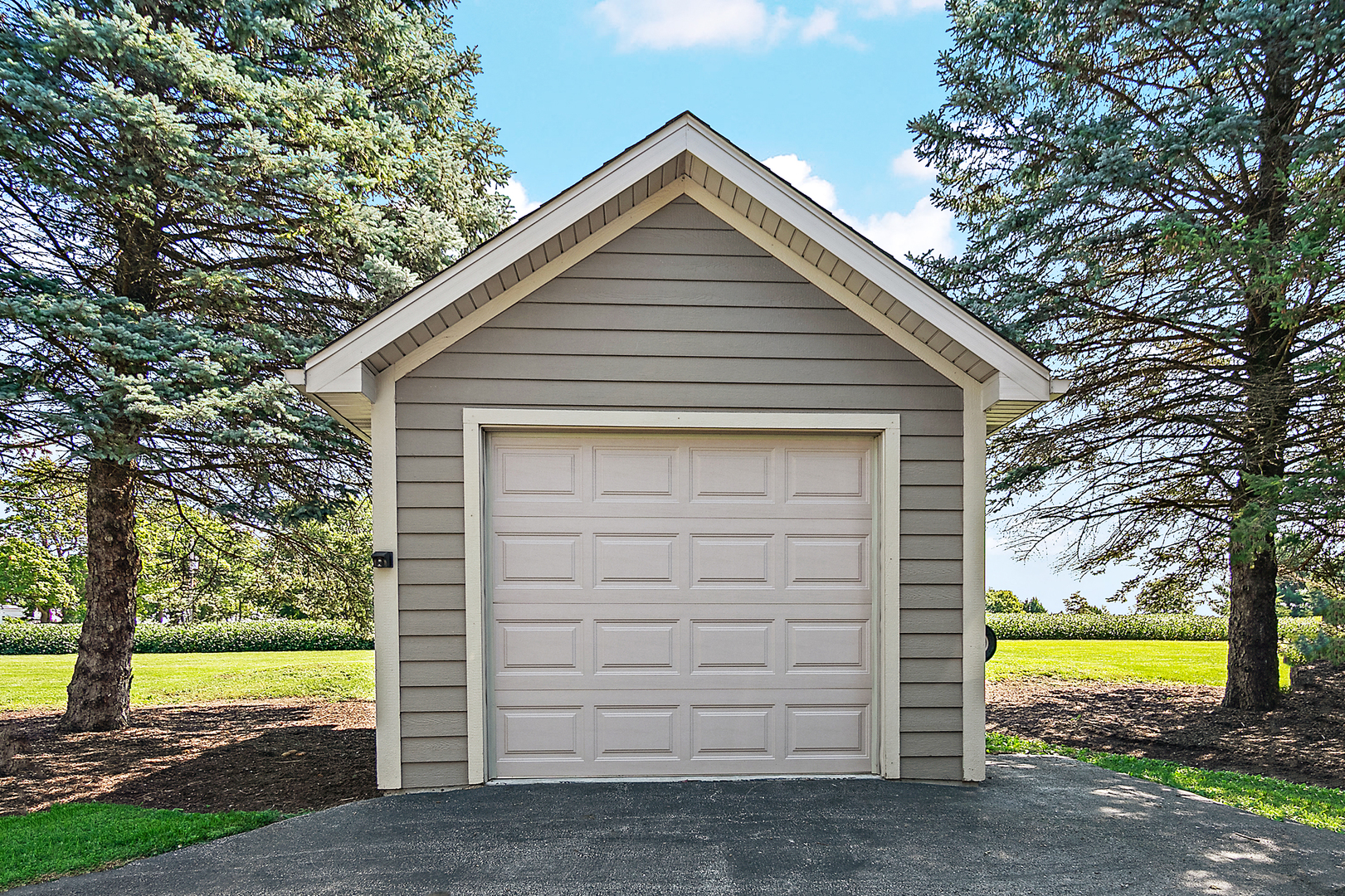 15551 W Baker Road, Manhattan, IL 60442