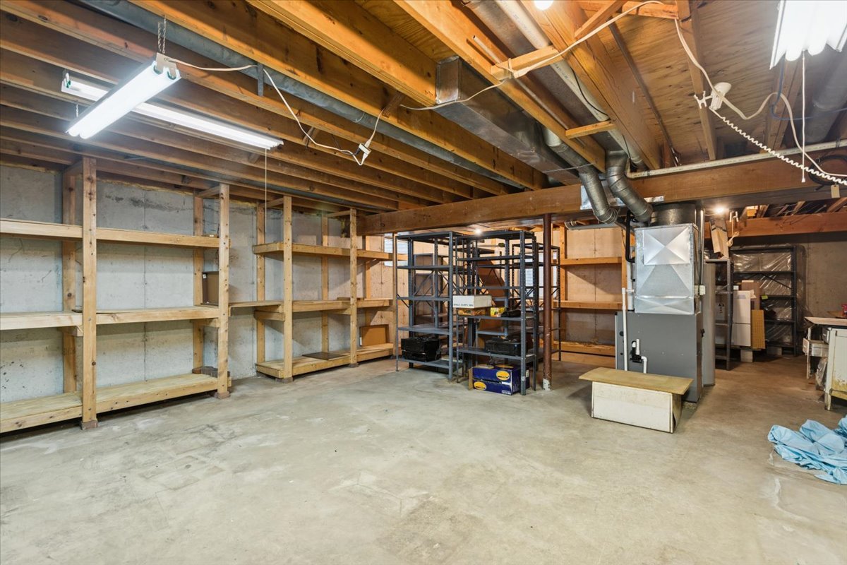 6620 Oak Tree Trail, Woodridge, IL 60517