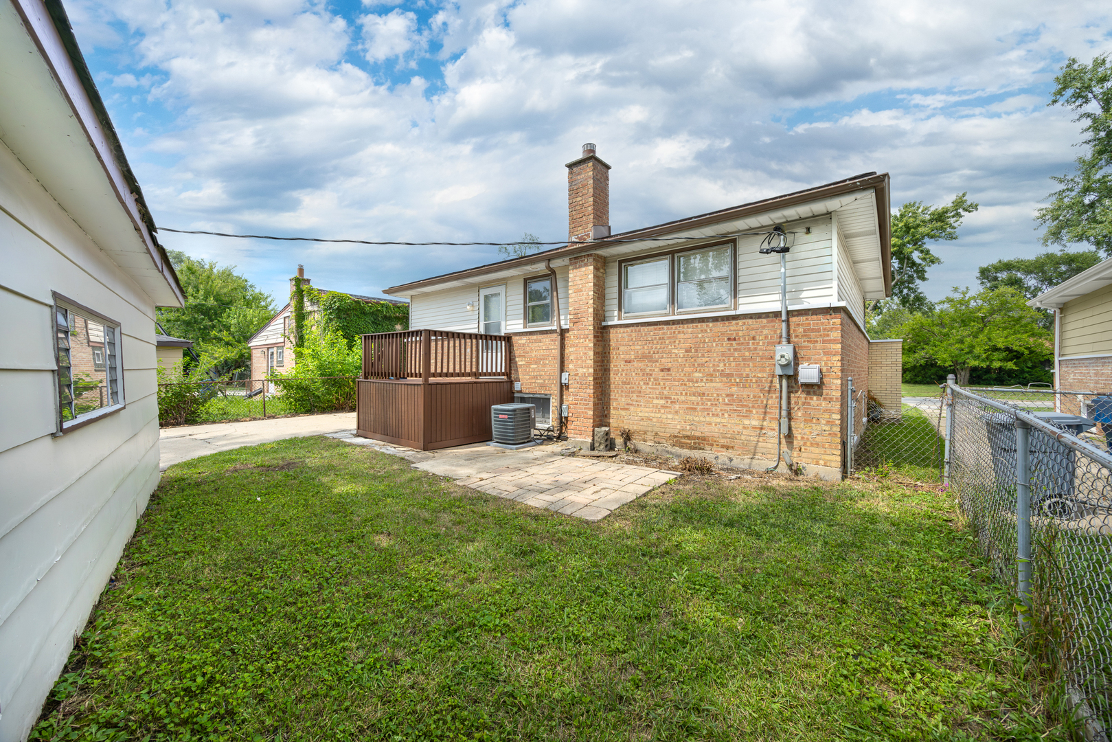 544 W 16th Place, Chicago Heights, IL 60411