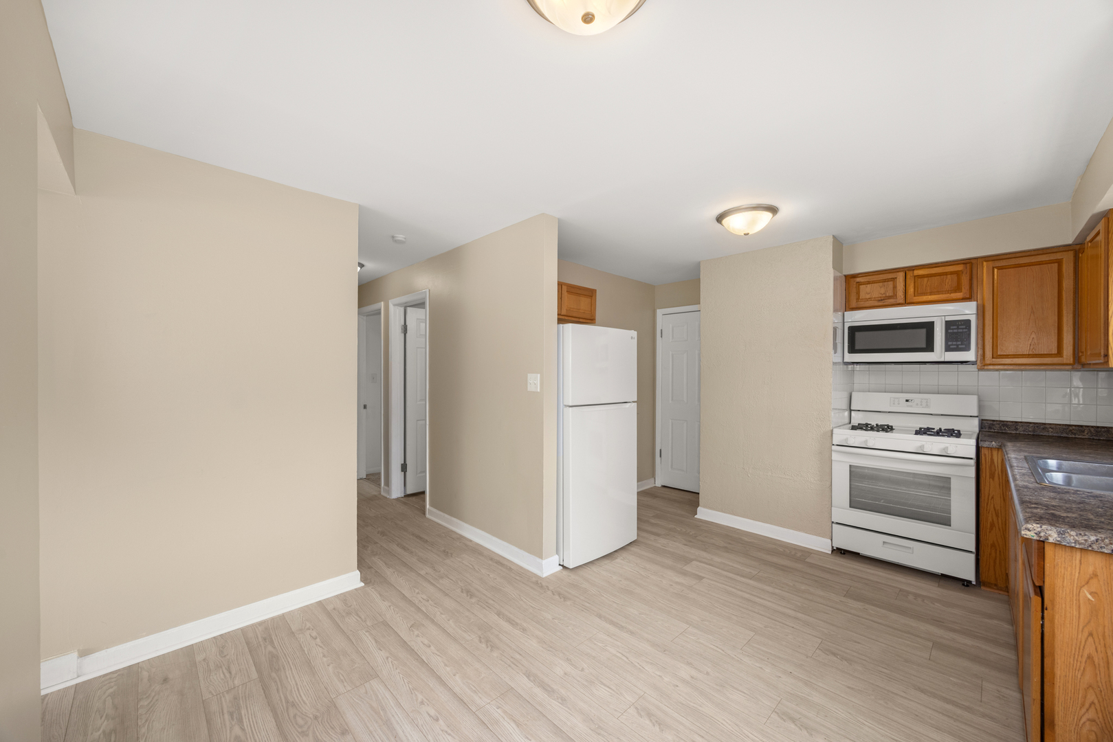 544 W 16th Place, Chicago Heights, IL 60411