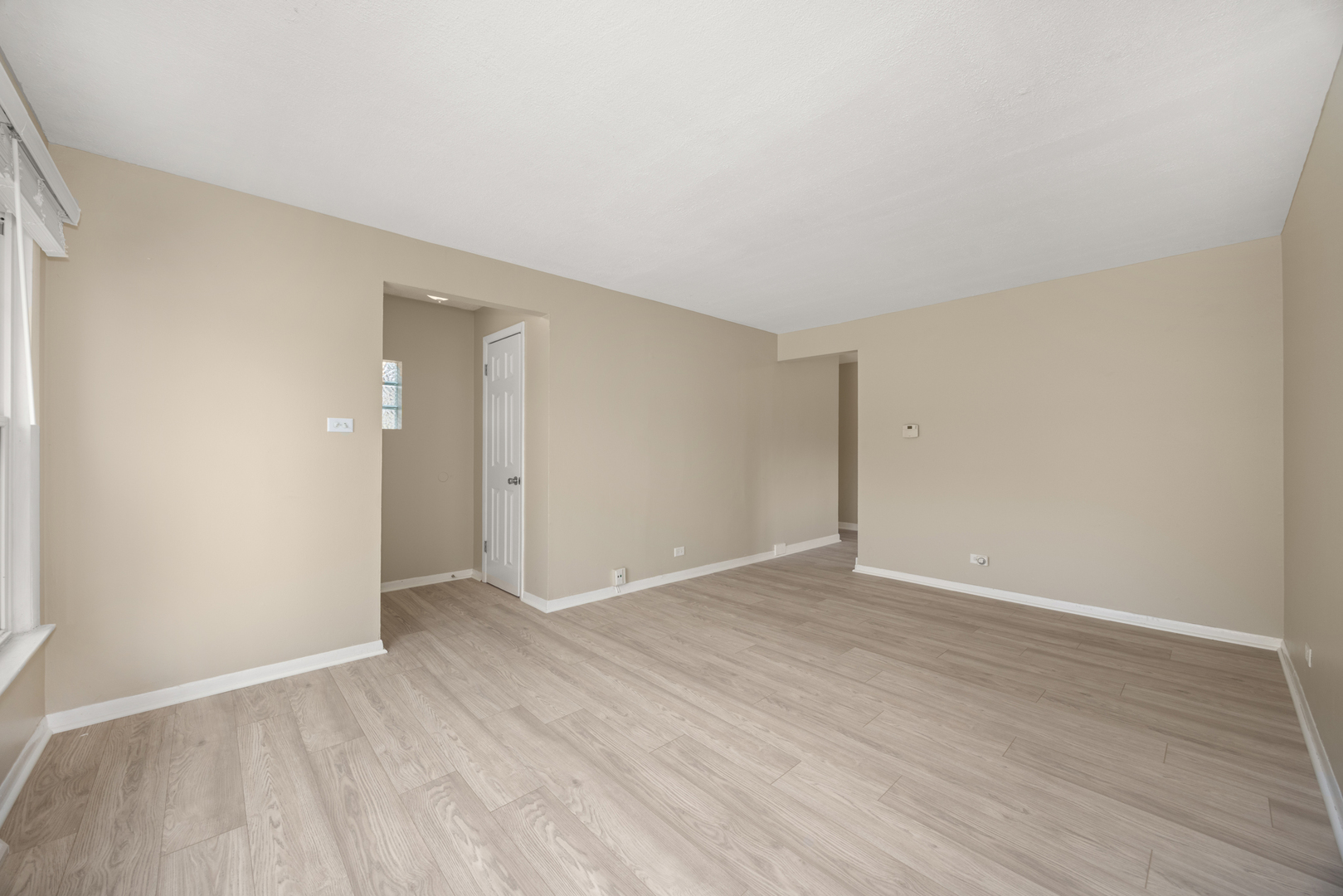 544 W 16th Place, Chicago Heights, IL 60411