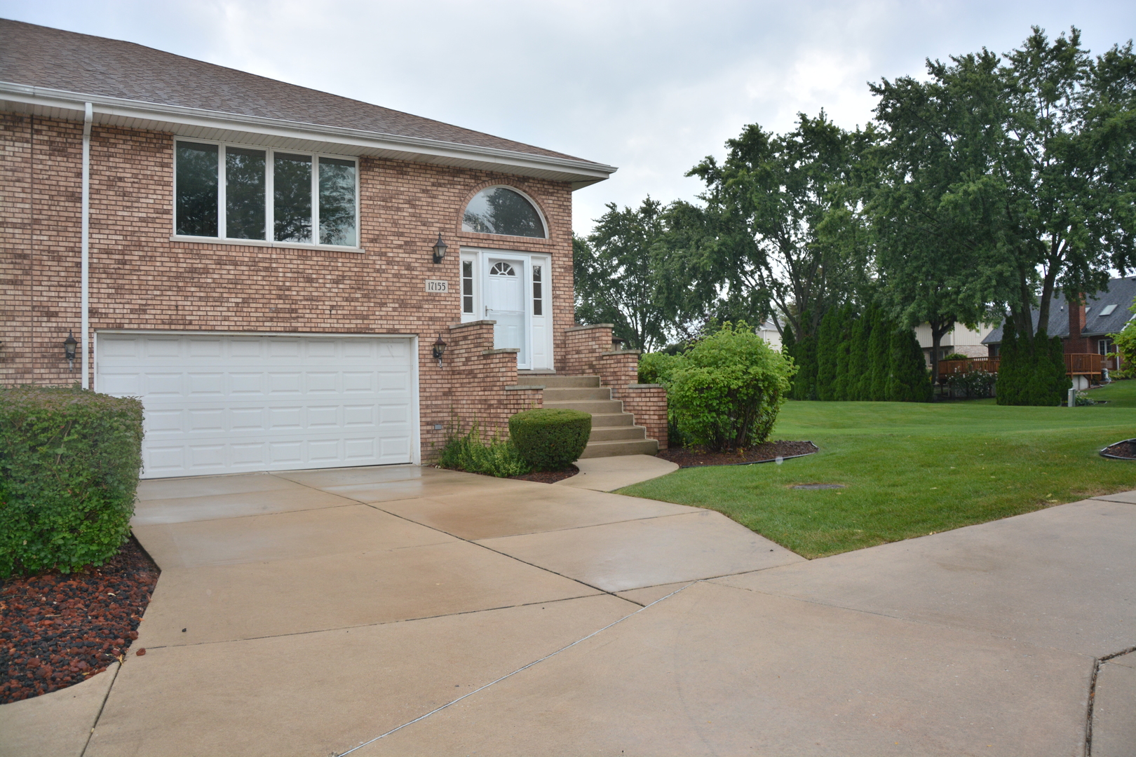 17155 Kamp Court #9, Tinley Park, IL 60487