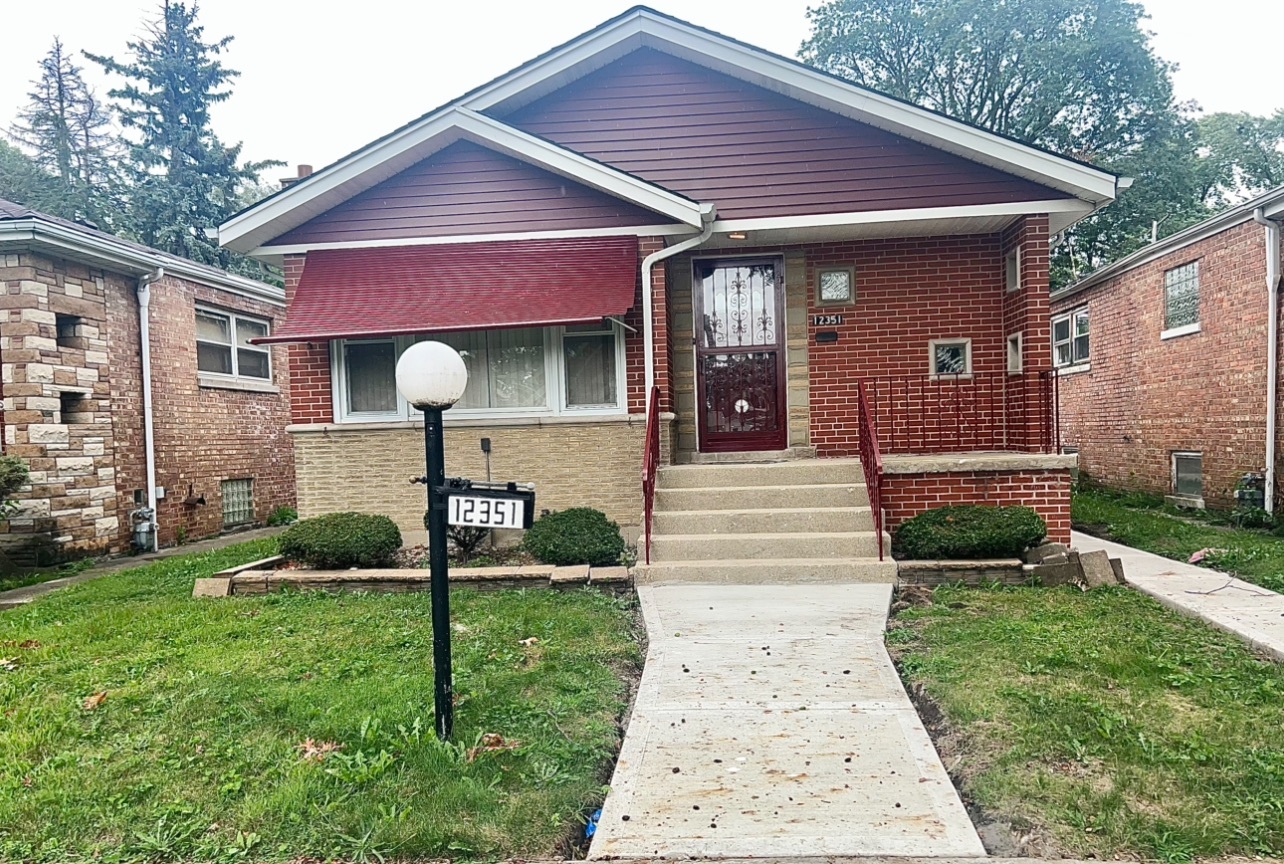 12351 S Union Avenue, Chicago, IL 60628