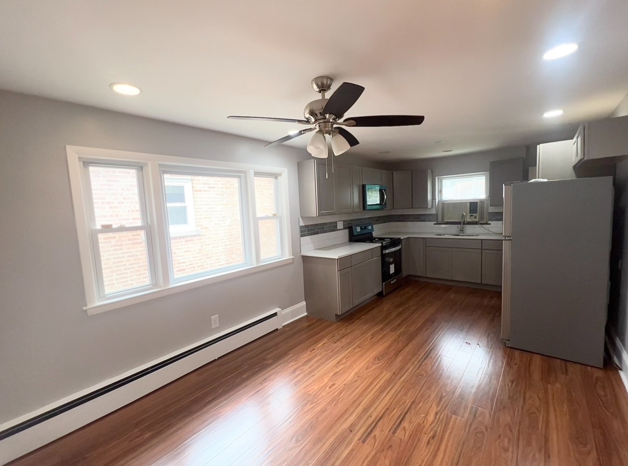 12351 S Union Avenue, Chicago, IL 60628