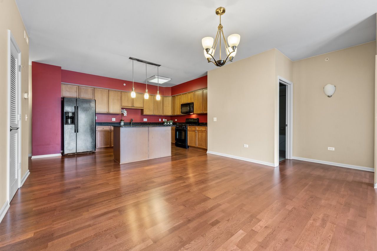 435 W Wood Street #402A, Palatine, IL 60067