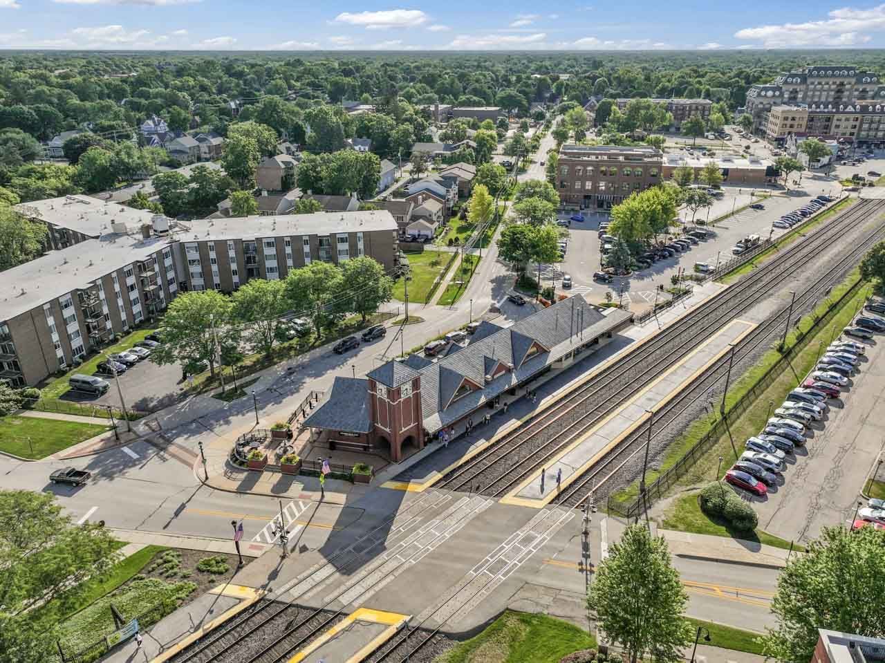 435 W Wood Street #402A, Palatine, IL 60067